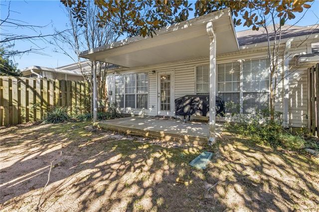 664 Spring Lake W Drive, Mobile, AL 36695