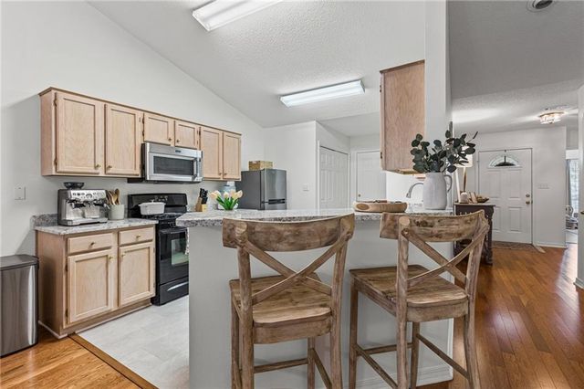 664 Spring Lake W Drive, Mobile, AL 36695