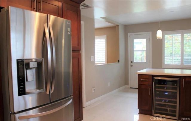 6840 Whitman, Lake Balboa, CA 91406