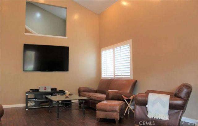 6840 Whitman, Lake Balboa, CA 91406