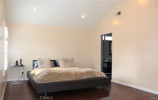 6840 Whitman, Lake Balboa, CA 91406