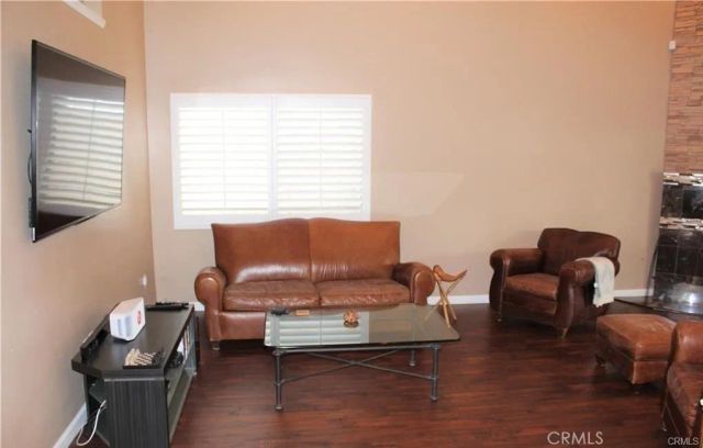 6840 Whitman, Lake Balboa, CA 91406
