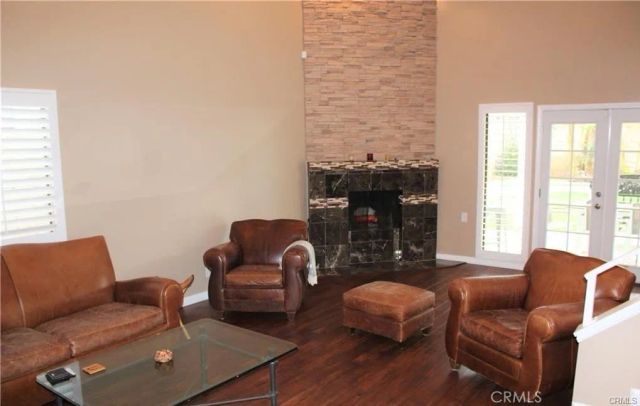 6840 Whitman, Lake Balboa, CA 91406