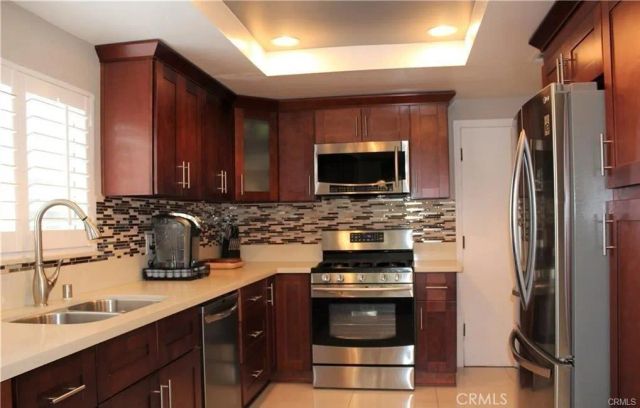6840 Whitman, Lake Balboa, CA 91406