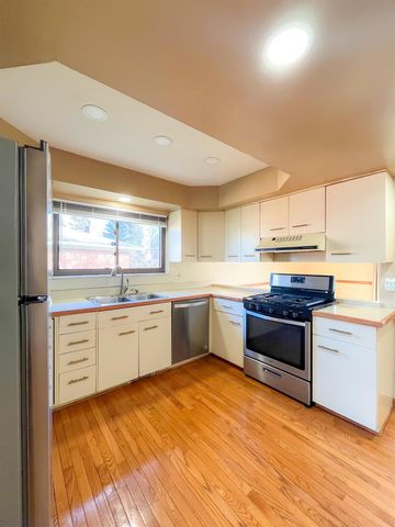 4878 Wolgast Street, Warren, MI 48092