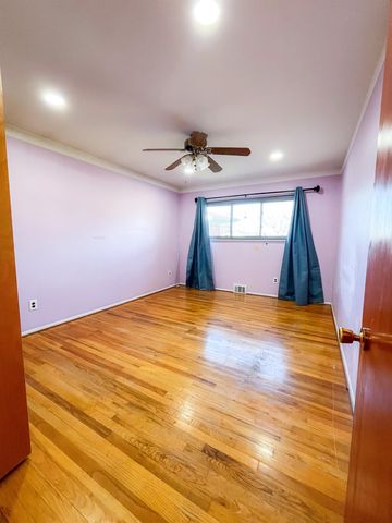 4878 Wolgast Street, Warren, MI 48092