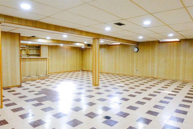 4878 Wolgast Street, Warren, MI 48092