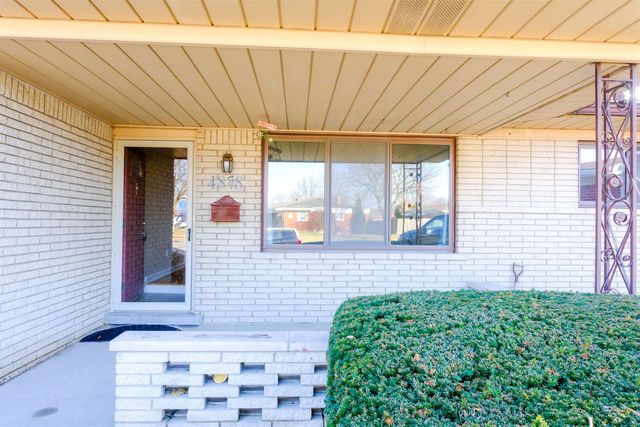 4878 Wolgast Street, Warren, MI 48092