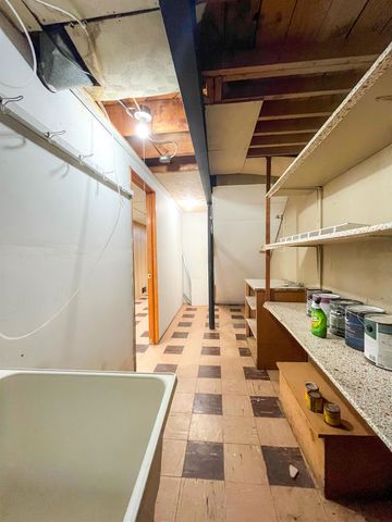 4878 Wolgast Street, Warren, MI 48092