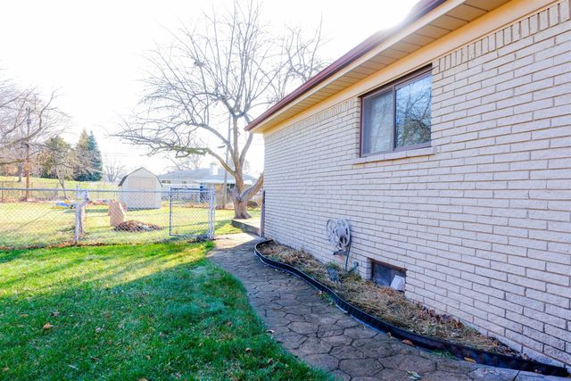 4878 Wolgast Street, Warren, MI 48092