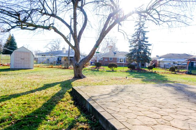 4878 Wolgast Street, Warren, MI 48092