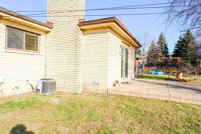 4878 Wolgast Street, Warren, MI 48092