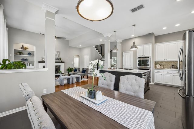 900 Water Oak Drive, Grapevine, TX 76051