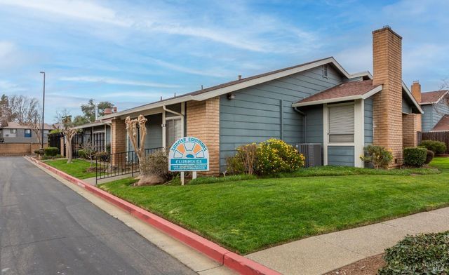 2827 Sunburst Dr, Fairfield, CA 94533