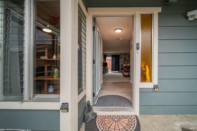 2827 Sunburst Dr, Fairfield, CA 94533