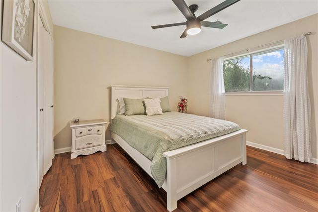 3404 Surrey Street, Baytown, TX 77521