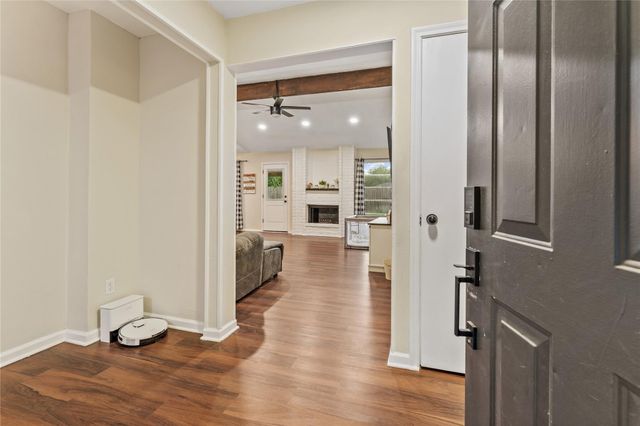 3404 Surrey Street, Baytown, TX 77521