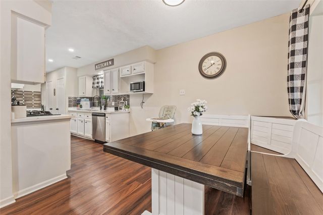 3404 Surrey Street, Baytown, TX 77521