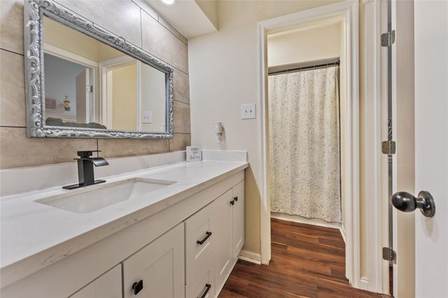3404 Surrey Street, Baytown, TX 77521