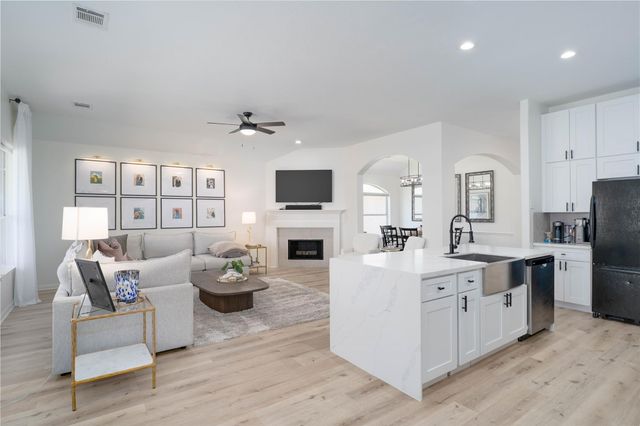 4414 Canonsburg, League City, TX 77573