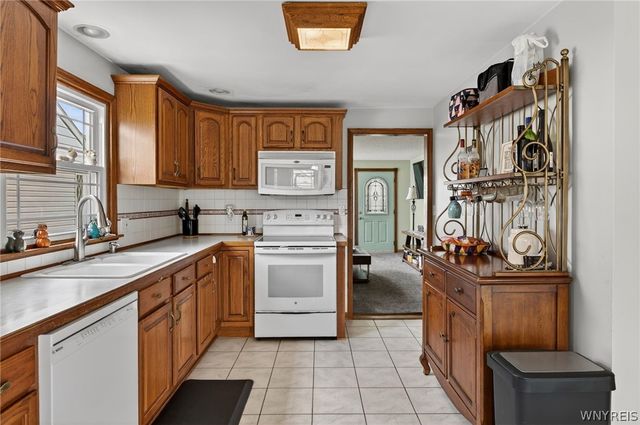 124 Hillcrest Rd, Tonawanda, NY 14150