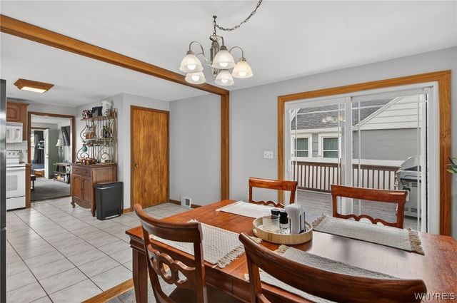 124 Hillcrest Rd, Tonawanda, NY 14150