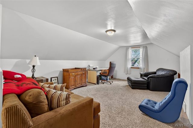 124 Hillcrest Rd, Tonawanda, NY 14150