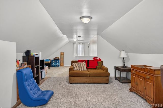 124 Hillcrest Rd, Tonawanda, NY 14150