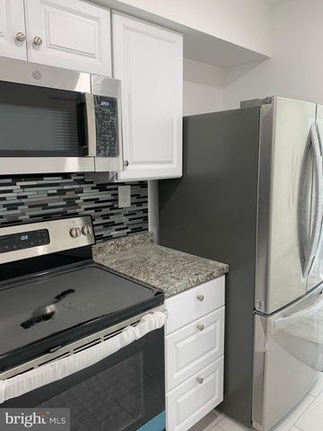 2113 HARBOUR DR, Palmyra, NJ 08065