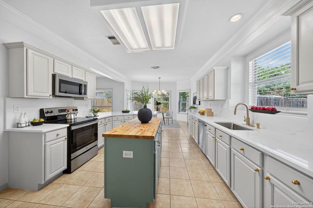 210 English Oaks, Boerne, TX 78006