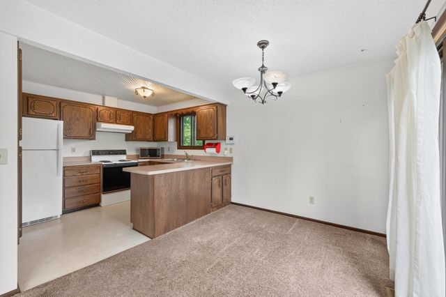 5326 Knox Avenue N, Brooklyn Center, MN 55430