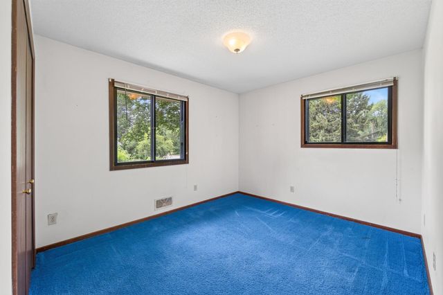 5326 Knox Avenue N, Brooklyn Center, MN 55430