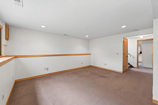 5326 Knox Avenue N, Brooklyn Center, MN 55430