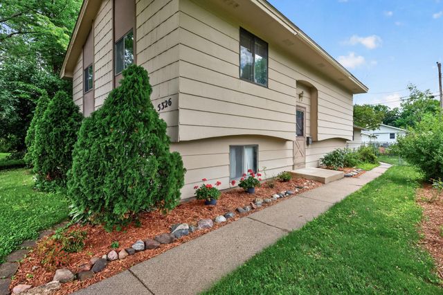5326 Knox Avenue N, Brooklyn Center, MN 55430