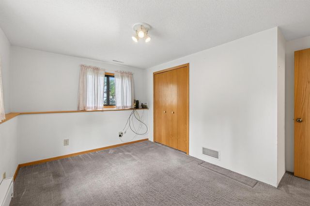 5326 Knox Avenue N, Brooklyn Center, MN 55430