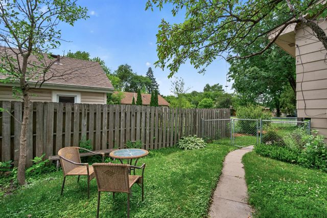 5326 Knox Avenue N, Brooklyn Center, MN 55430