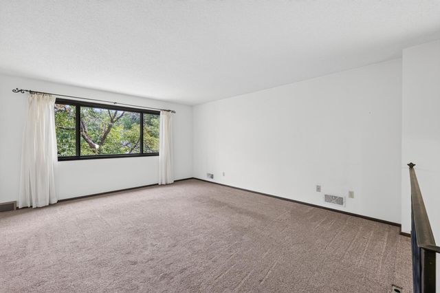 5326 Knox Avenue N, Brooklyn Center, MN 55430