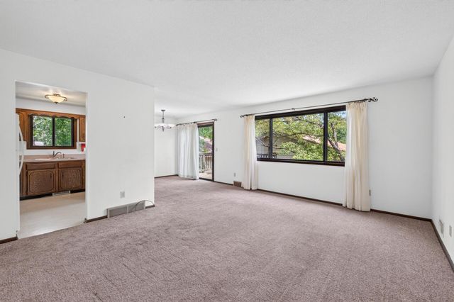 5326 Knox Avenue N, Brooklyn Center, MN 55430