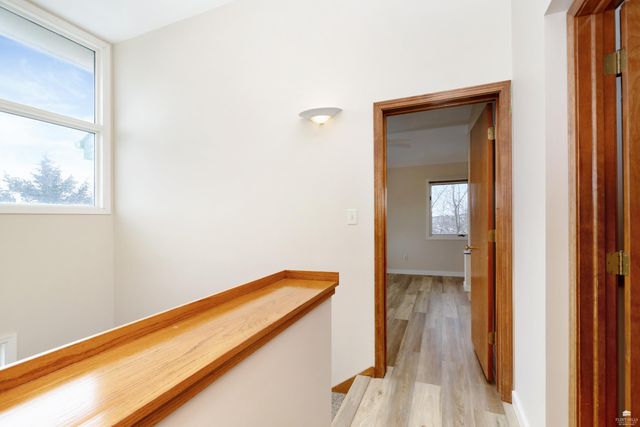 1900 Crescent Drive, Manhattan, KS 66503