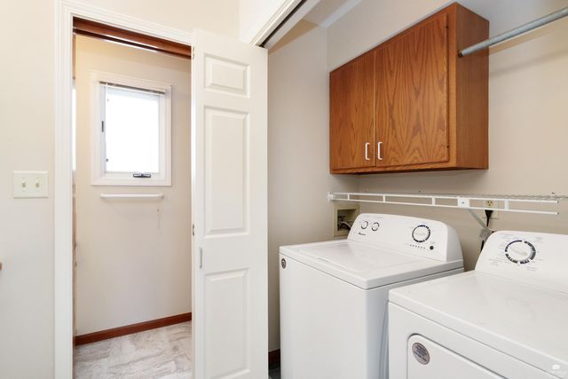 1900 Crescent Drive, Manhattan, KS 66503