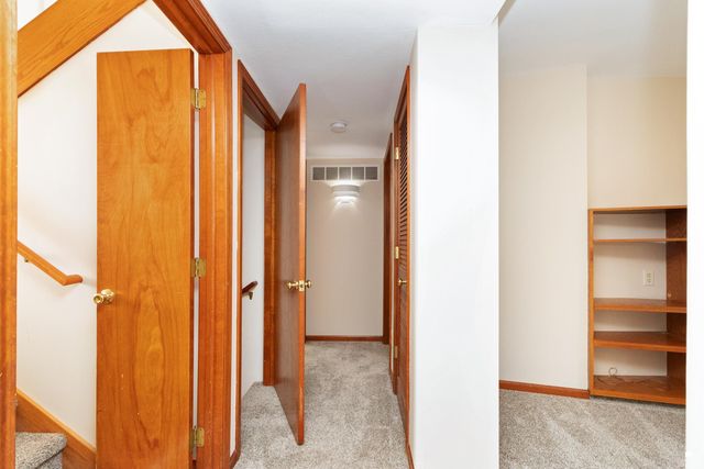 1900 Crescent Drive, Manhattan, KS 66503