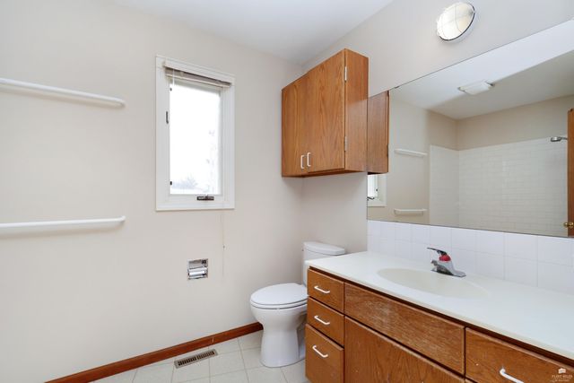 1900 Crescent Drive, Manhattan, KS 66503