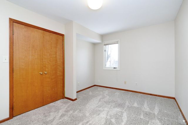 1900 Crescent Drive, Manhattan, KS 66503