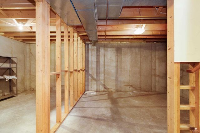 1900 Crescent Drive, Manhattan, KS 66503