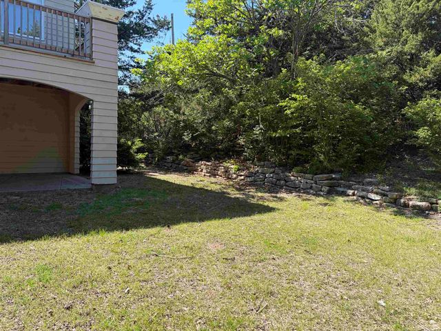 1900 Crescent Drive, Manhattan, KS 66503