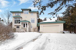 1900 Crescent Drive, Manhattan, KS 66503