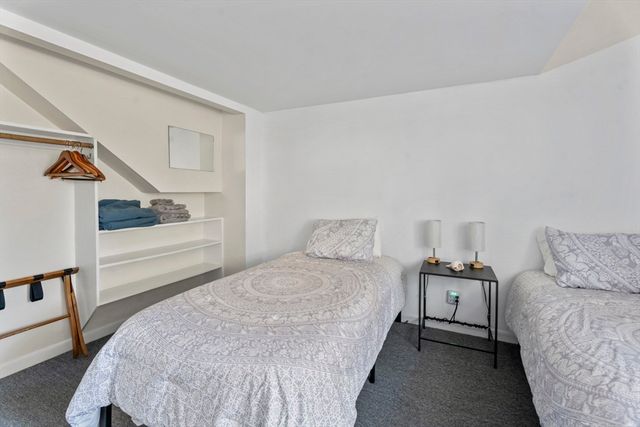 22 Old Harbor Lane, Oak Bluffs, MA 02557