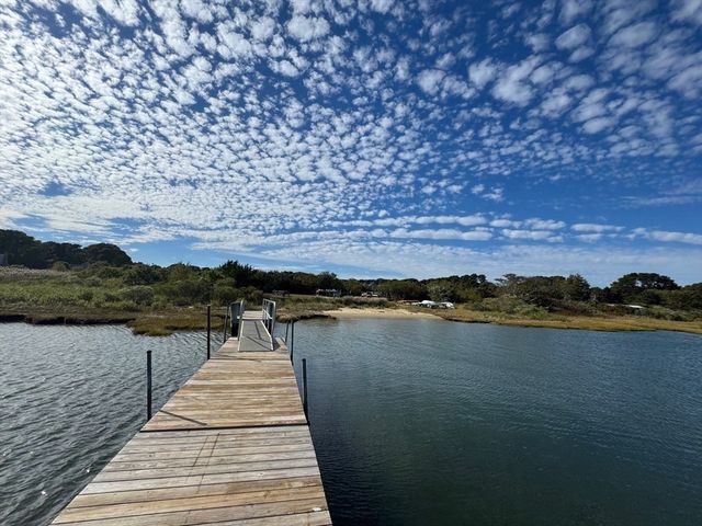 22 Old Harbor Lane, Oak Bluffs, MA 02557