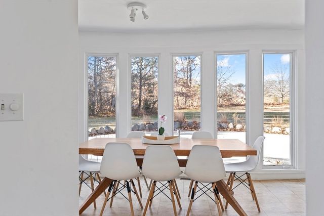 22 Old Harbor Lane, Oak Bluffs, MA 02557
