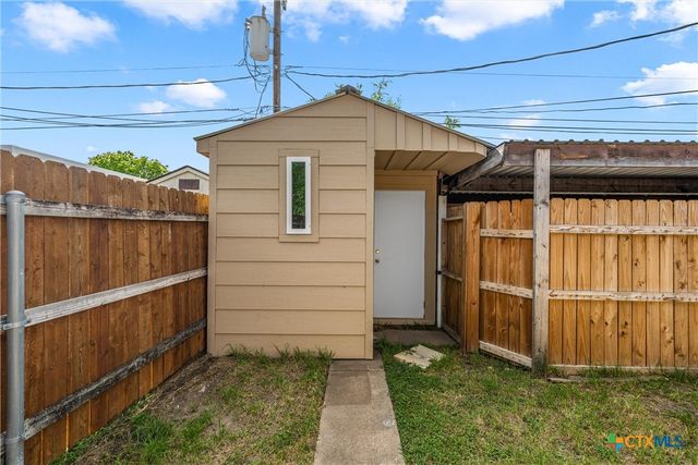 5202 Colonel Travis Street, Temple, TX 76502